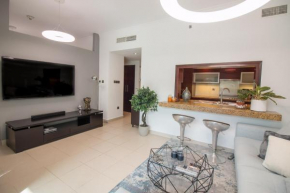 Luxury studio at Downtown! Full Burj Khalifa View! Burj Views L